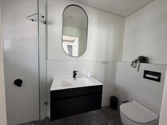 2 Bedroom Property for Sale in Sea Point Western Cape